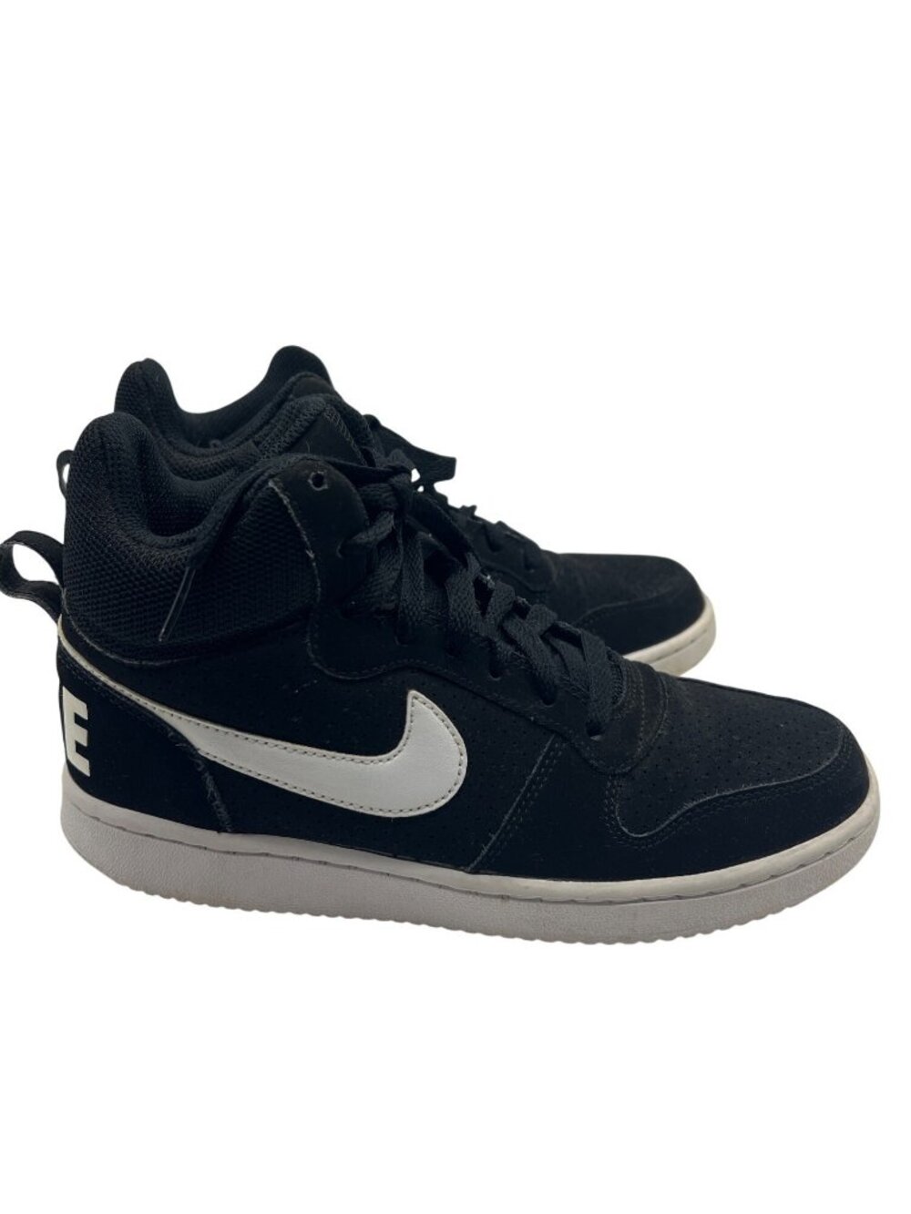 Nike Shoes Women's Court Borough Mid Basketball Black White size 7